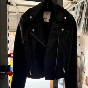 Abercrombie & Fitch Women's Black Jacket